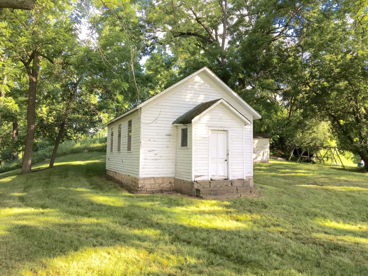 Oil Spring School Great River Road Location